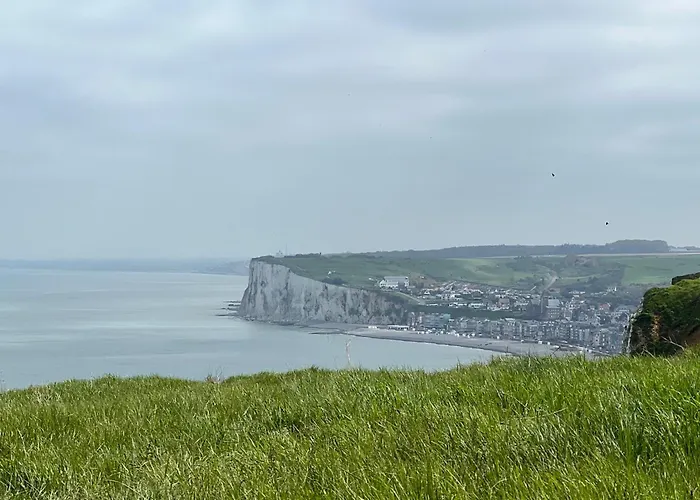 Holiday home De La Baigneuse Avec Jacuzzi 6 Pers *